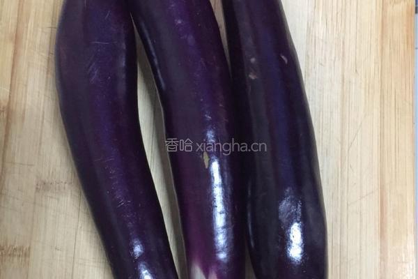 鱼香肉末蓑衣茄子的做法图解1