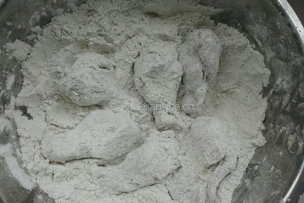 自制肯德基脆皮鸡翅的做法图解8