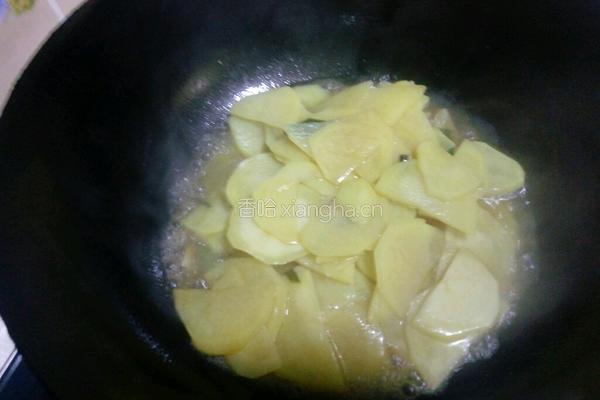 韭菜炒土豆片的做法图解6