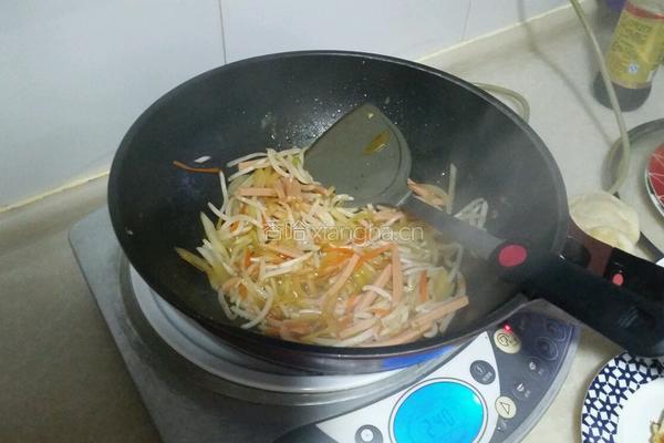 蔬菜炒面的做法图解5