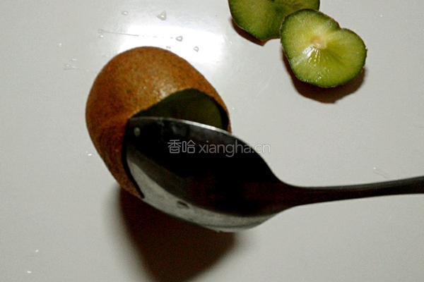 猕猴桃果酱的做法图解2