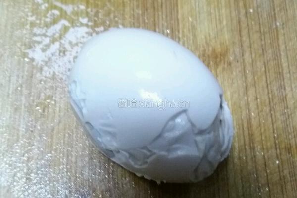 青椒炒咸蛋的做法图解4