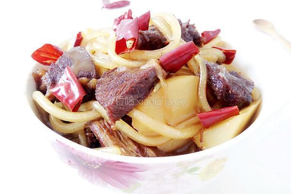 红烧牛肉炖土豆的做法图解20