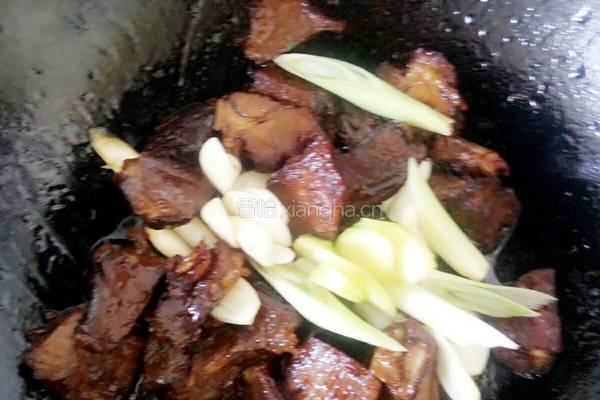红烧牛肉炖土豆的做法图解8