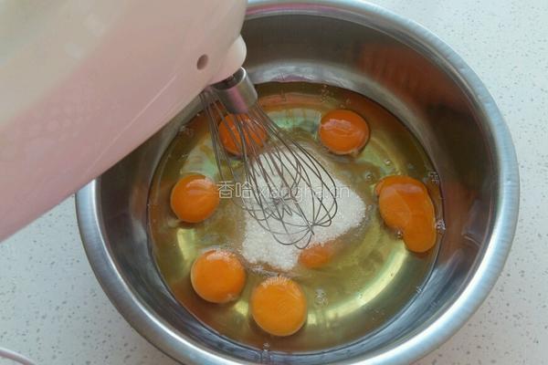全蛋海绵蛋糕的做法图解2