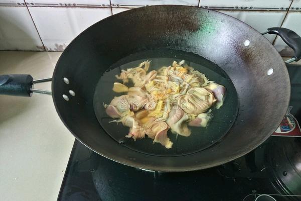 鸡杂泡椒粉条的做法图解6