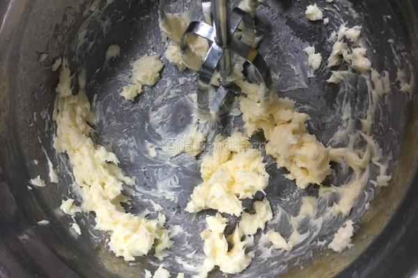 香酥芝士球的做法图解1
