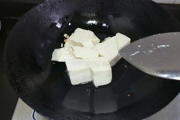 大蒜煎豆腐的做法图解5