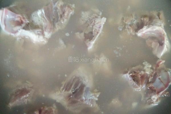 五香大骨头的做法图解2