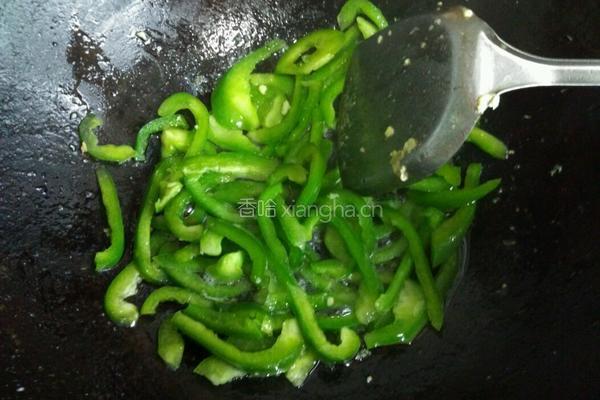 青椒炒蛋的做法图解7