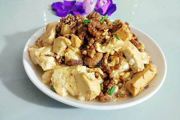 豆腐炒肉的做法图解6
