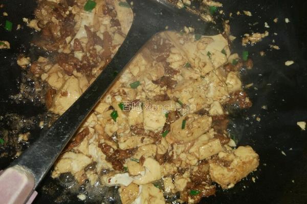 豆腐炒肉的做法图解5
