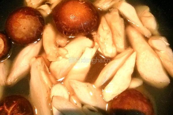 青鸟归巢(青菜三鲜菇)的做法图解2