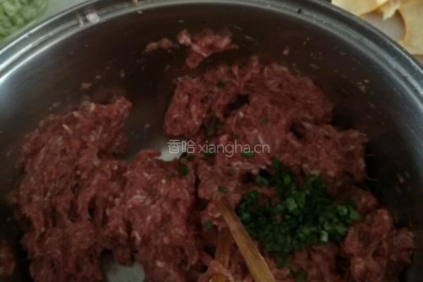 蔬菜汁饺子的做法图解6
