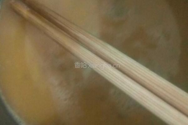 番茄青椒炒饭的做法图解3