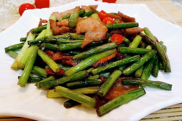 蒜苗炒五花肉的做法图解9
