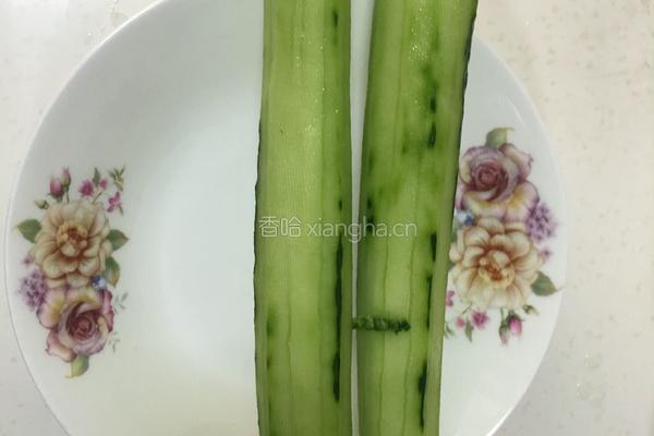 青瓜炒肉片的做法图解2