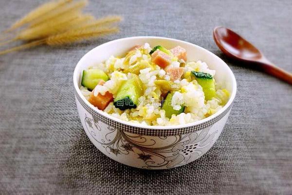 榨菜炒饭的做法图解9
