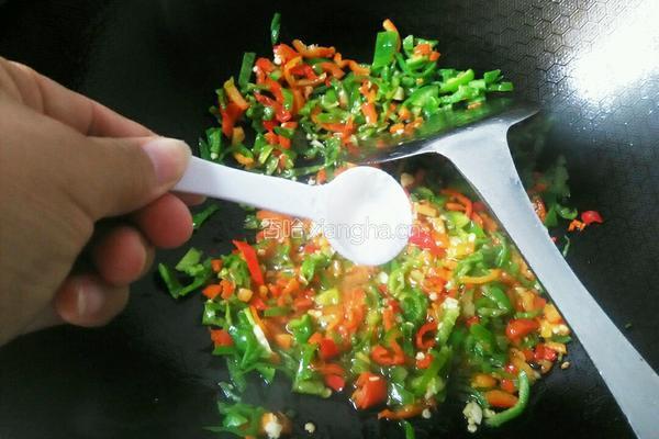 辣椒煎蛋的做法图解5
