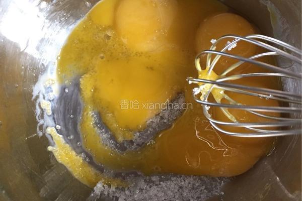 8寸戚风蛋糕的做法图解3
