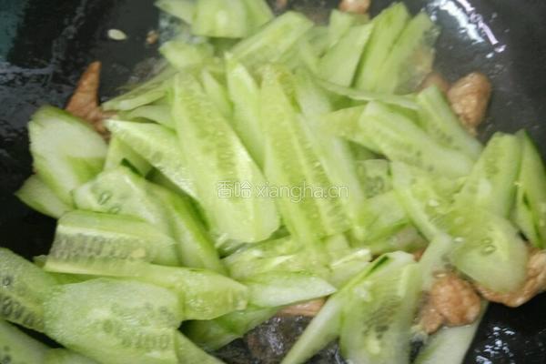 黄瓜炒肉的做法图解5