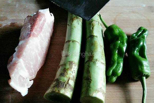 莴笋炒瘦肉的做法图解1