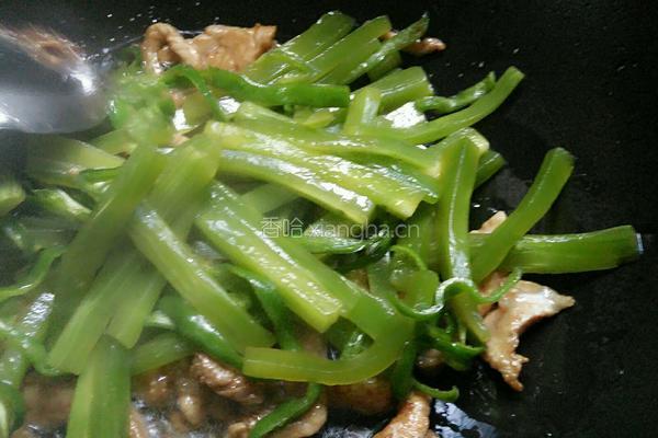 莴笋炒瘦肉的做法图解8