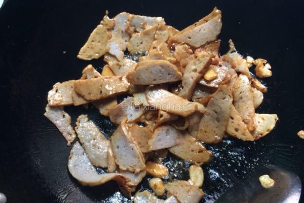 黄瓜炒肉卷的做法图解3