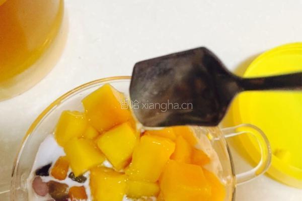 椰香芒果龟苓膏的做法图解9