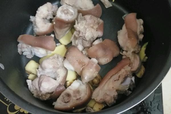 猪脚姜醋的做法图解3