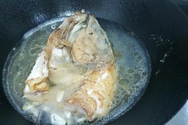 鲢鱼鱼头豆腐煲的做法图解8