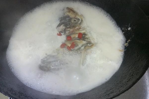 鲢鱼鱼头豆腐煲的做法图解9