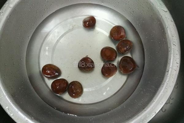 板栗炖鸡腿（电饭锅版）的做法图解5