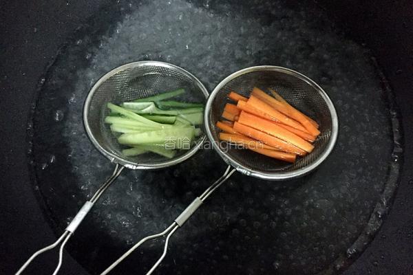 蔬菜鸡肉卷的做法图解6