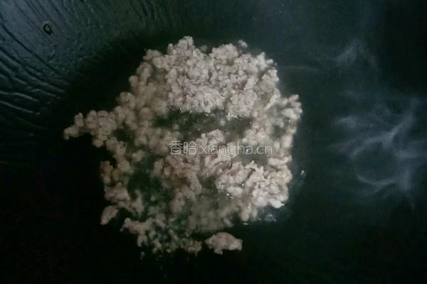 猪肉白菜小米粥的做法图解3