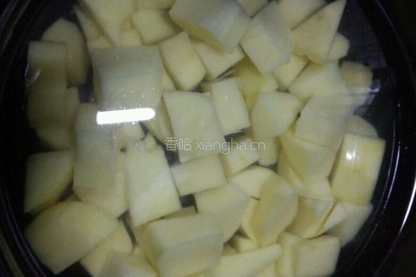 红烧土豆的做法图解2