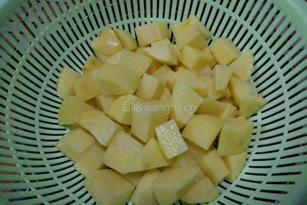 红烧土豆的做法图解3