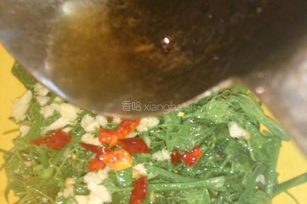 丝瓜藤炝菊花的做法图解8