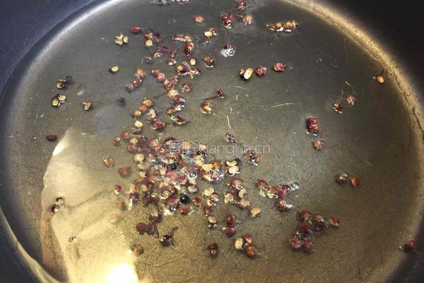 香菇烧鸡腿的做法图解2