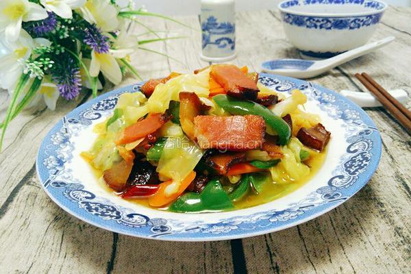 腊肉炒包菜的做法图解11
