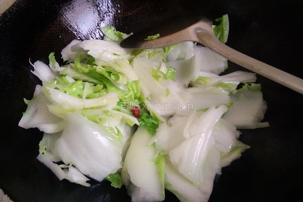 白菜炖粉条的做法图解2