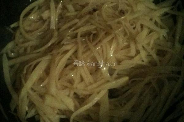 家常版蒜香土豆丝的做法图解13