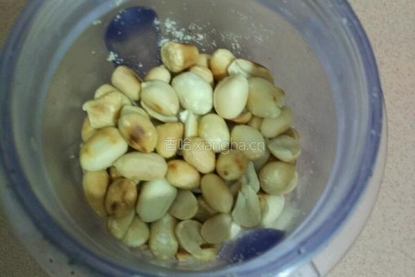 花生芝麻糖包子的做法图解3