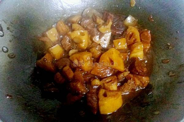 红烧肉炖藕块的做法图解8