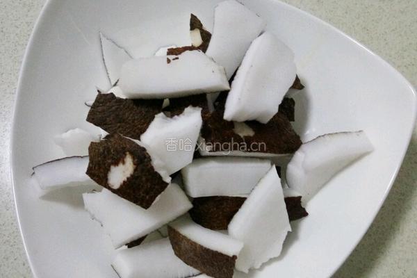 椰子煲乌鸡的做法图解4