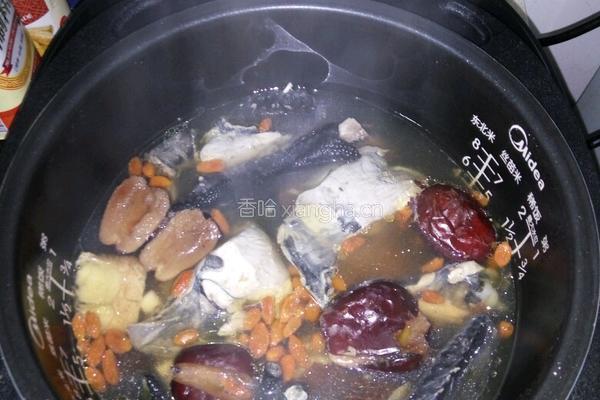 椰子煲乌鸡的做法图解9