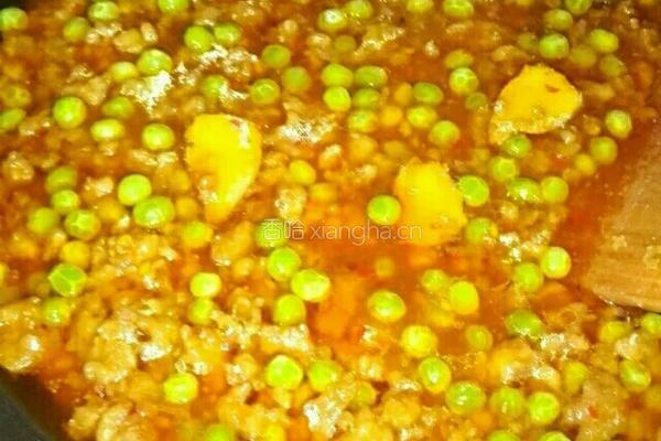 豌豆酱肉丁米粉的做法图解2