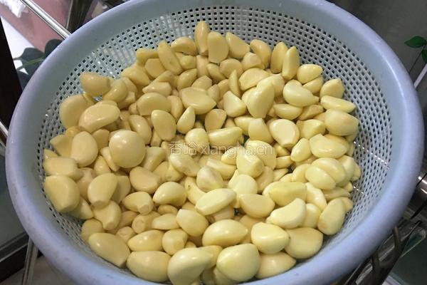辣椒蒜蓉酱的做法图解2
