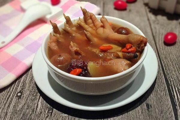 电饭煲当归红枣鸡爪汤的做法图解7