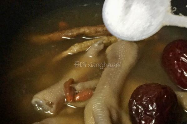 电饭煲当归红枣鸡爪汤的做法图解6